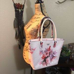 Guess Shoulder Bag